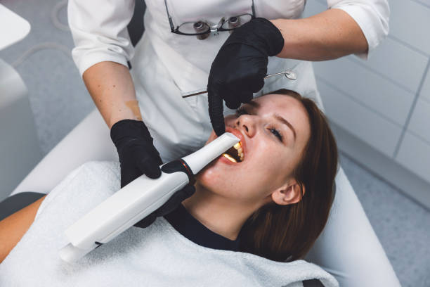 Best Emergency Tooth Extraction  in Pella, IA